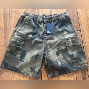 The Kooples mens camo cargo shorts NWT 34” waist.